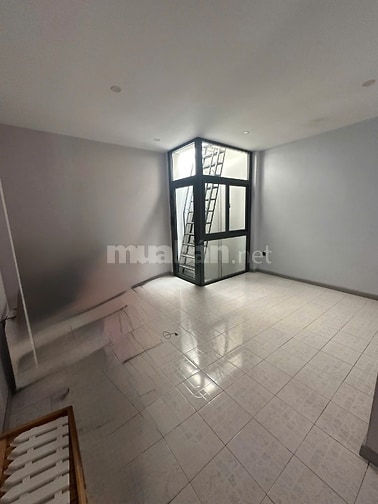 🏡 CHO THUÊ NHÀ HXH 8M NGUYỄN VĂN VĨNH – 📐 Diện tích: 5 x 20m