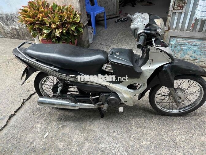 Xe máy Elegant 50cc Đen, Bạc số tự động
