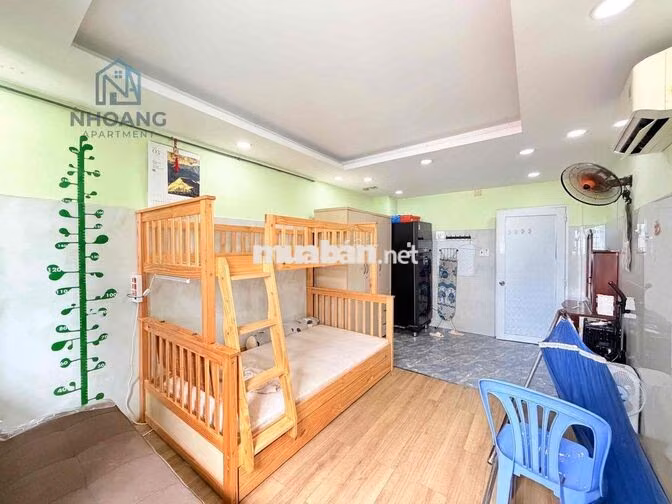 Cho Thuê Phòng Gác 20m2 Full NT Cửa Sổ Thoáng Ngay Tô Hiến Thành Q10