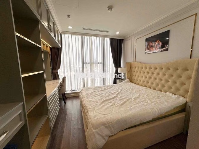 Cho thuê căn hộ 2 phòng ngủ Sunshine Sky City
