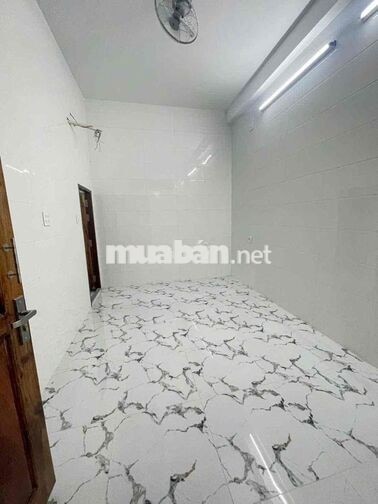 Nhà mới đẹp 2 lầu trục chính KdC Nam Long