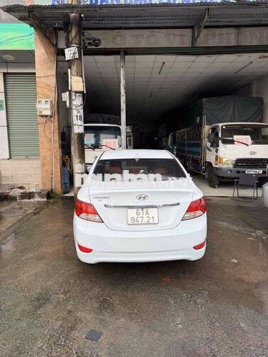 Hyundai Accent 2013 Số sàn Trắng