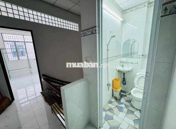 💰💰 NHÀ MỚI SẴN 2MÁY LẠNH - TRỆT LẦU 2PN 2WC - GIÁ CÒN TL