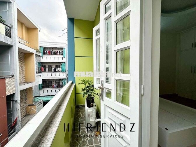 STUDIO BAN CÔNG MỚI XÂY ĐI BỘ QUA AEON TP, ĐH HUIT. FULL NỘI THẤT
