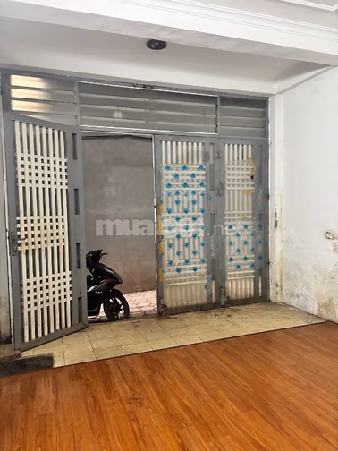 bán nhà số 2 ngõ 34 kim mã, cách mătf phố 10m