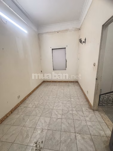 bán nhà số 2 ngõ 34 kim mã, cách mătf phố 10m