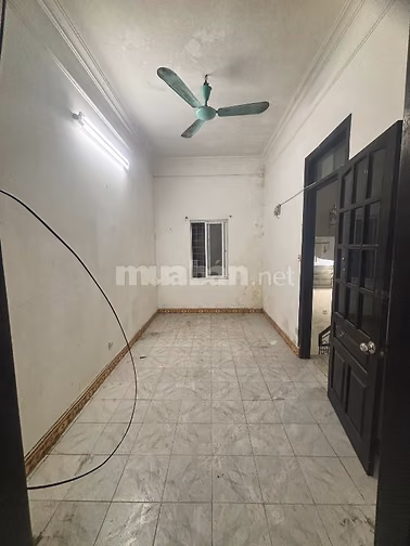 bán nhà số 2 ngõ 34 kim mã, cách mătf phố 10m