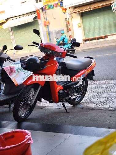 Suzuki Royal Đỏ HQCN