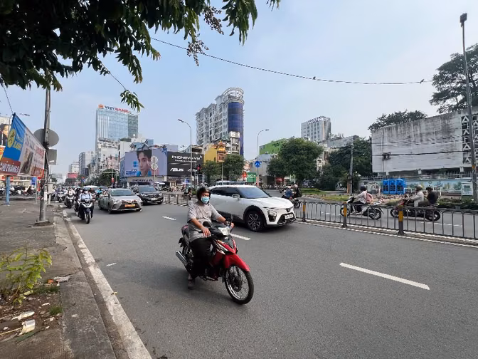 ✨ CHUYỂN NHƯỢNG TÀI SẢN VỊ TRÍ ĐẮC ĐI NGAY NGÃ TƯ CMT8 - NGUYỄN THỊ MI