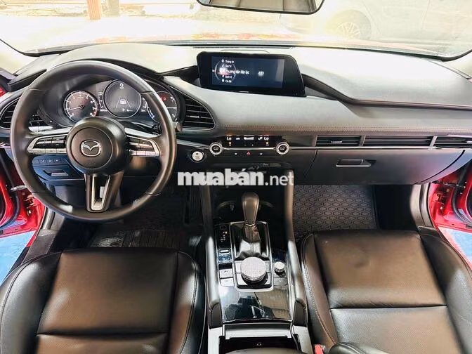 Mazda Mazda 3 Luxury 2022 Đỏ 18.000 km