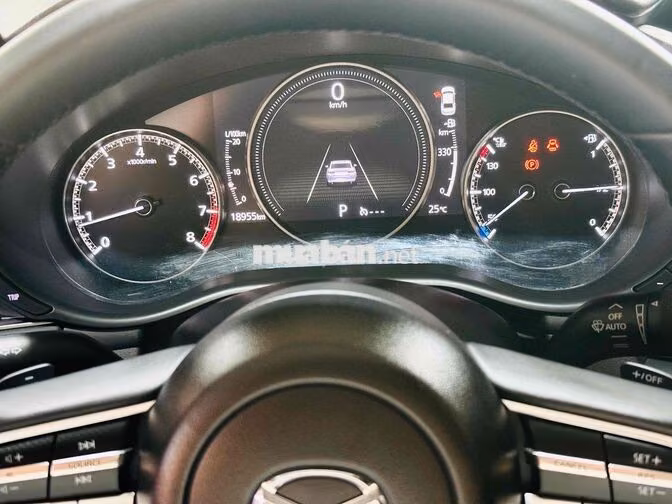 Mazda Mazda 3 Luxury 2022 Đỏ 18.000 km