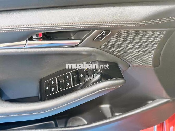 Mazda Mazda 3 Luxury 2022 Đỏ 18.000 km