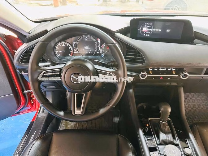 Mazda Mazda 3 Luxury 2022 Đỏ 18.000 km