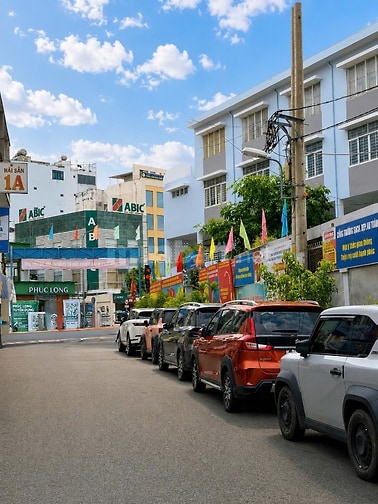 Bán Nhà Mặt Tiền 2 Cầm Bá Thước, Phú Nhuận. DT 363m2. HH 1% 