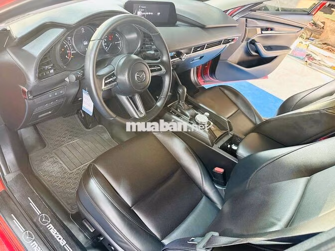 Mazda Mazda 3 Luxury 2022 Đỏ 18.000 km