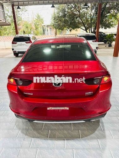 Mazda Mazda 3 Luxury 2022 Đỏ 18.000 km