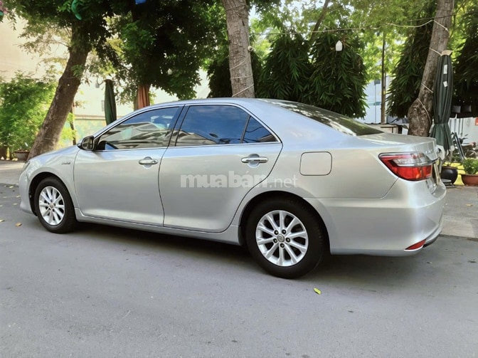 Xuất cảnh cần bán xe Toyota Camry bản 2.0E đời 2016