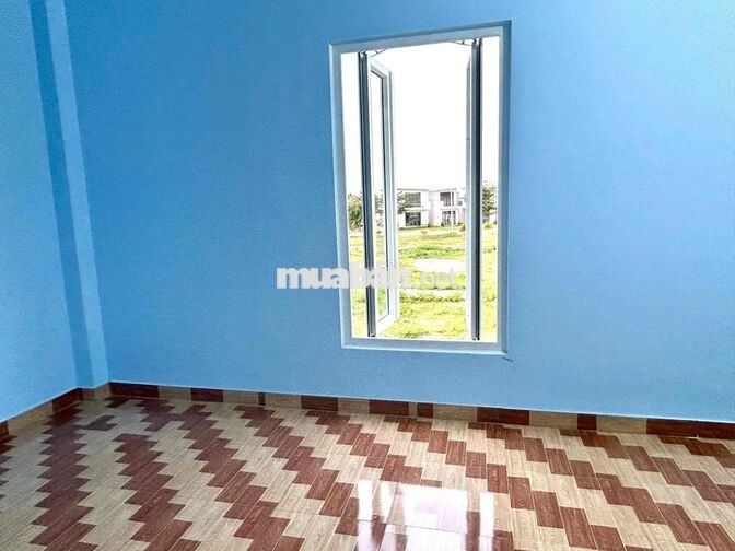 Cho thuê nhà gần biển, núi. Nhà mới xây, không khí trong lành, mát mẻ.