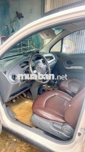 Chevrolet Spark 2011 Trắng 4 chỗ