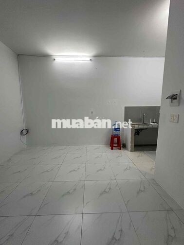 Cho thuê phòng có máy lạnh, sạch, yên tĩnh gần trường Long Bình Tân