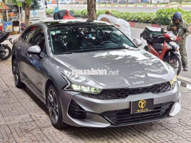 KIA K5 2.0 PREMIUM 2022 Xám xi măng 45.000 km