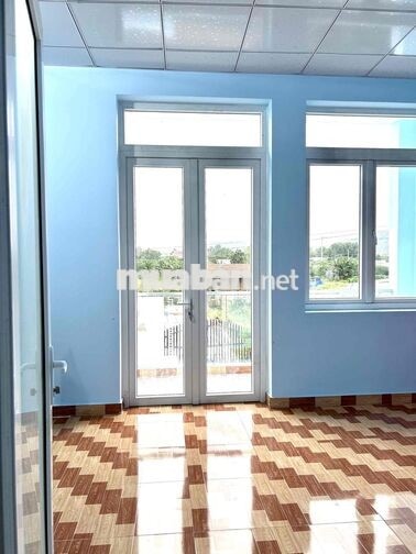 Cho thuê nhà gần biển, núi. Nhà mới xây, không khí trong lành, mát mẻ.