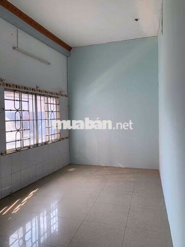 Nhà cho thuê 300m vuông sử dụng 900 giá 90 triệu