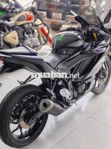 Yamaha R3 2022 Đen
