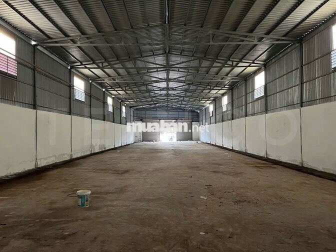 Kho xưởng bãi 891 m² kho xây dựng 730m² có trạm điện 3 pha, Container