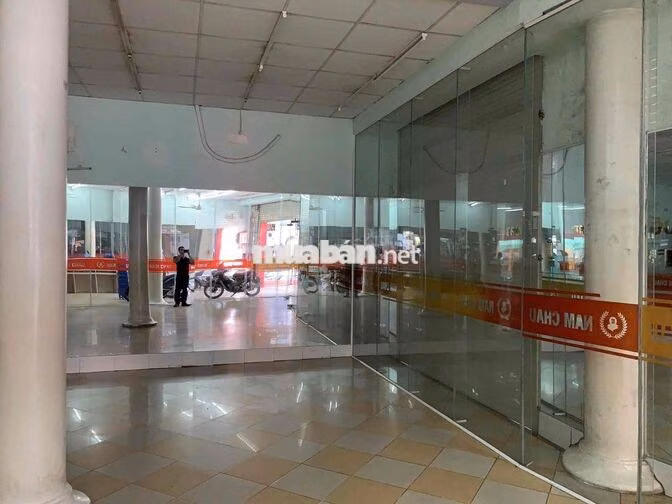 Nhà cho thuê 300m vuông sử dụng 900 giá 90 triệu