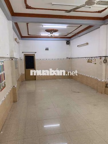 Nhà cho thuê 300m vuông sử dụng 900 giá 90 triệu