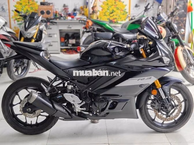 Yamaha R3 2022 Đen
