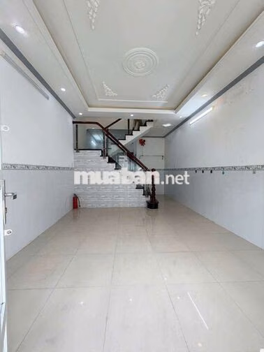 cho thuê nhà lầu mới đẹp hẻm hẻm 388 Nguyễn Văn Cừ - có 1 máy lạnh 
