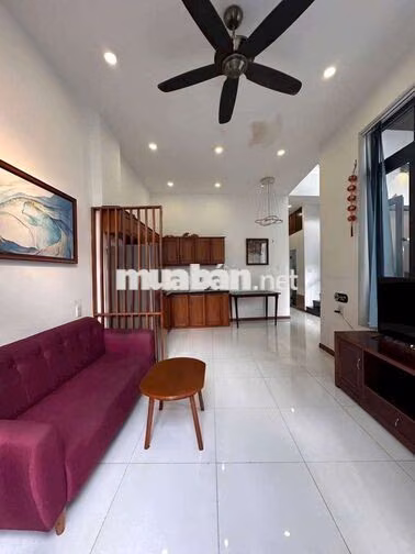cho thuê nhà lầu 3 phòng ngủ full nội thất hẻm đường hoàn Quốc Việt