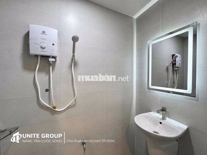 Mới 100% căn hộ ban công máy giặt riêng ngay Nguyễn Xí gần RichMond,Q1