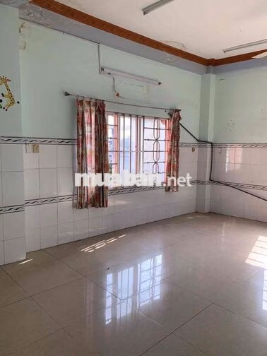 Nhà cho thuê 300m vuông sử dụng 900 giá 90 triệu