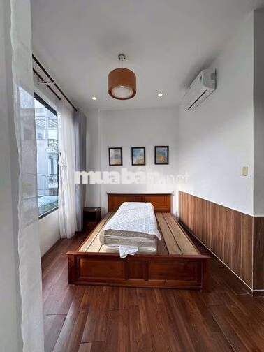 cho thuê nhà lầu 3 phòng ngủ full nội thất hẻm đường hoàn Quốc Việt
