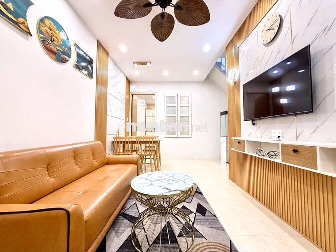 NHÀ ĐẸP HẺM TRUNG TÂM THÀNH PHỐ - 3 PHÒNG NGỦ - FULL NỘI THẤT