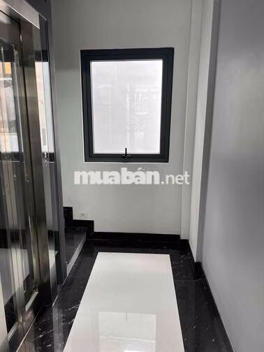 Chính chủ cho thuê 500m2 1trệt 3 lầu + sân thượng MT âu cơ (thang máy)