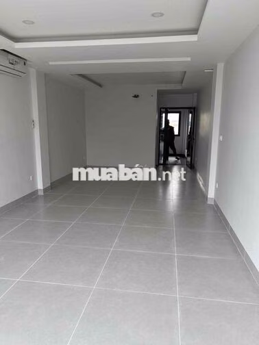 Chính chủ cho thuê 500m2 1trệt 3 lầu + sân thượng MT âu cơ (thang máy)