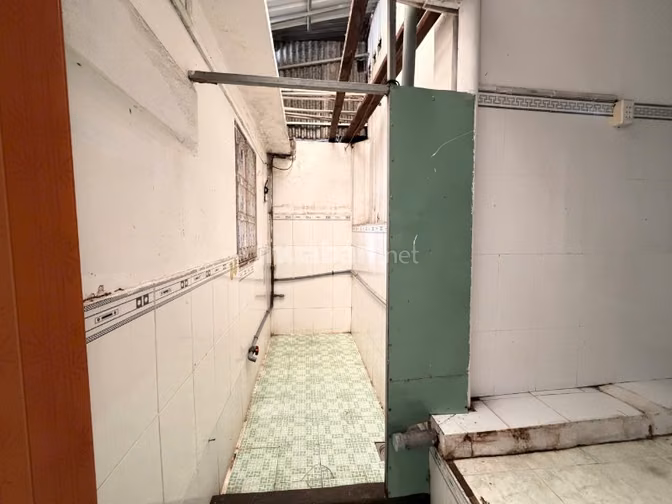 Cho thuê căn hộ lầu 2, 372/2B đường Cách Mạng Tháng 8, Quận 3, 100m2