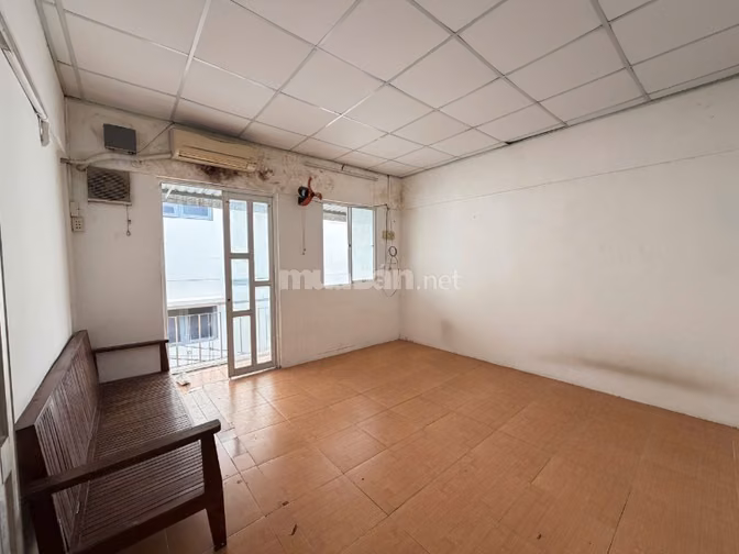 Cho thuê căn hộ lầu 2, 372/2B đường Cách Mạng Tháng 8, Quận 3, 100m2