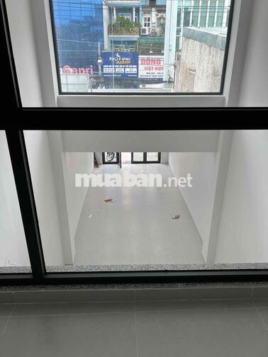 Chính chủ cho thuê 500m2 1trệt 3 lầu + sân thượng MT âu cơ (thang máy)