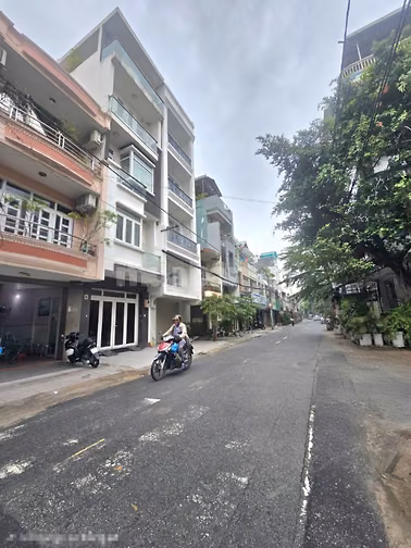 Cho thuê nhà MT Bàu Cát 2, tân Bình. Dt 4x14- Đúc 3 Lầu,st NHÀ MỚI