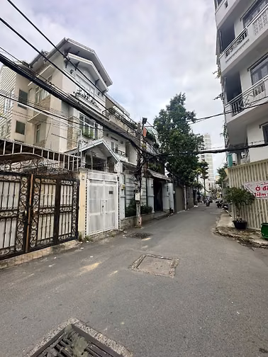 Biệt thự mini 5 tầng thang máy giá chỉ 22 tỷ.