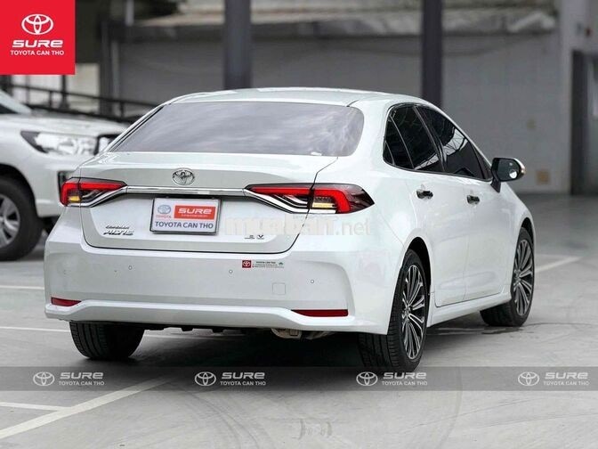 Toyota Corolla Altis 1.8V (CVT) 2023 lướt 15.000km