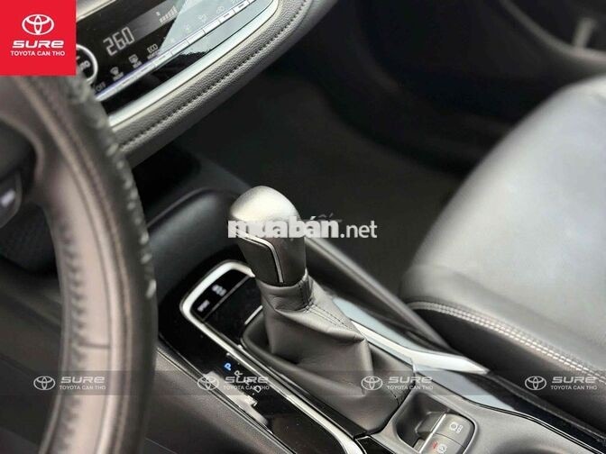 Toyota Corolla Altis 1.8V (CVT) 2023 lướt 15.000km