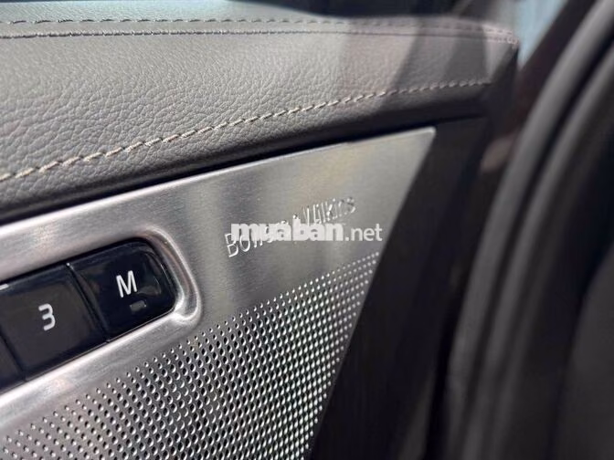 Volvo XC90 Plug-in Hybrid 7 chỗ Xám - Giao Ngay