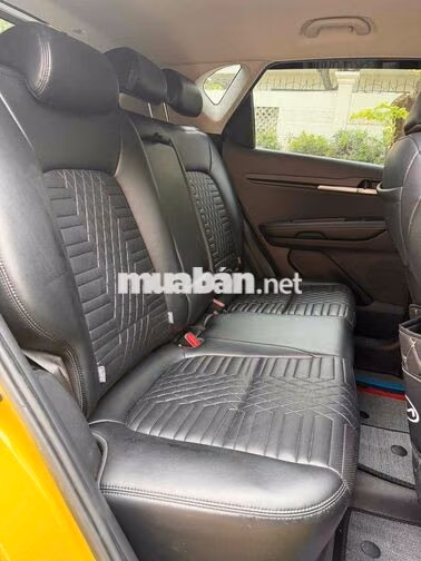 KIA SONET 1.5 LUXURY 2025 Vàng 8.000 km