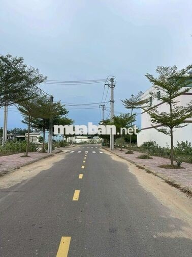 BÁN ĐẤT THỊ TRẤN CÁT KHÁNH,BÌNH ĐỊNH CŨ DT 150M2 GIÁ 1 TỶ350Tr